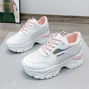 New color-blocking inner height-enhancing sneakers